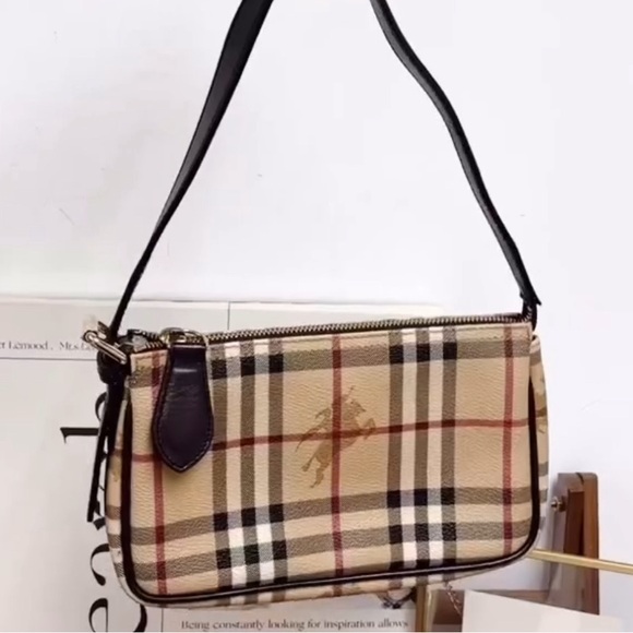 Burberry shoulder bag - Picture 1 of 1